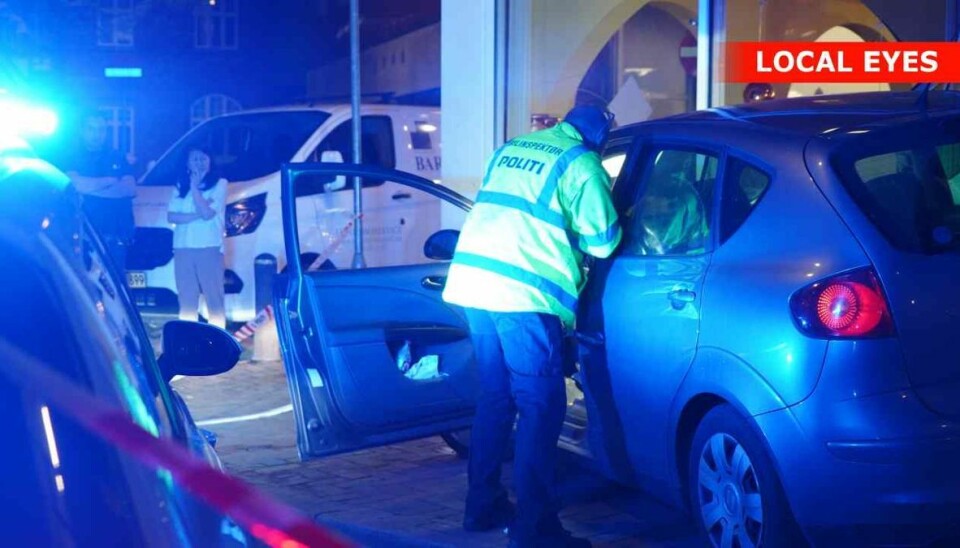 Føreren af bilen er i politiets varetægt, men Fyns Politi mangler stadig at høre fra den cyklist, som nær var blevet ramt af bilen. Føreren af bilen er i politiets varetægt, men Fyns Politi mangler stadig at høre fra den cyklist, som nær var blevet ramt af bilen.