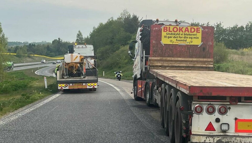Her ses en lastbil-blokalde på jyske motorvej ved Ødum. Her ses en lastbil-blokalde på jyske motorvej ved Ødum.
