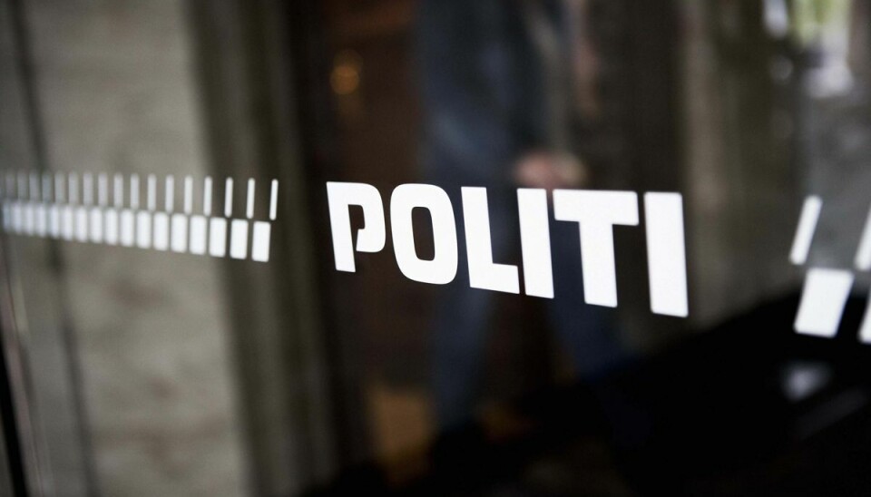 En ung mand havde ifølge politiet flere salgsposer med kokain på sig.