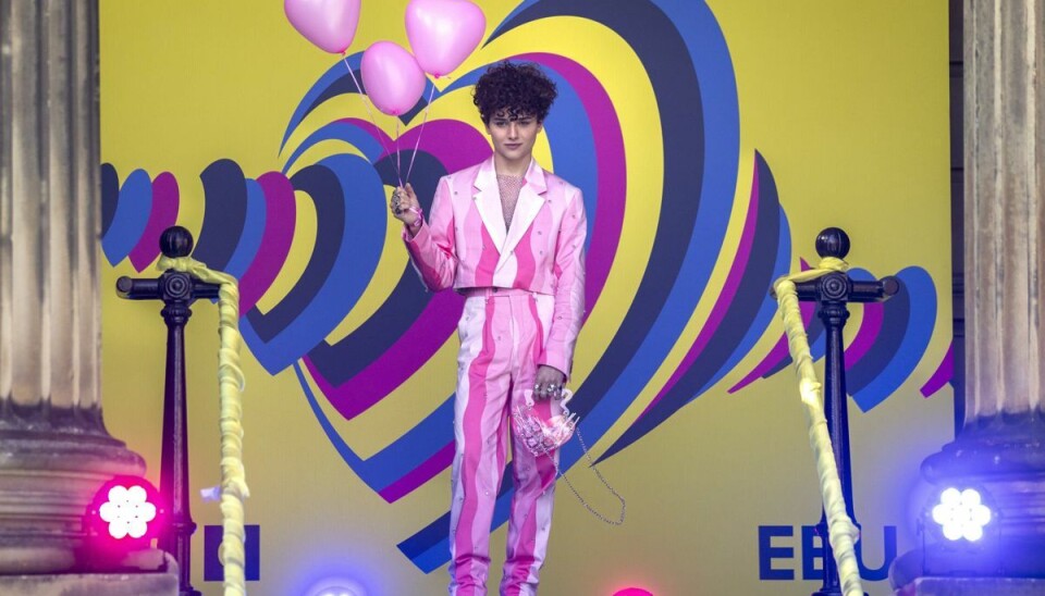 Victor Vernicos kæmper for at kvalificere sig til Eurovision-finalen torsdag. Samme dag, som Danmarks Eurovision-håb, Reiley, skal i ilden. Victor Vernicos kæmper for at kvalificere sig til Eurovision-finalen torsdag. Samme dag, som Danmarks Eurovision-håb, Reiley, skal i ilden.