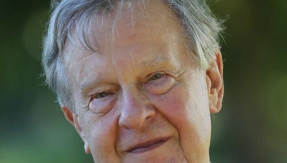 Gustaf Douglas var Sveriges 9. rigeste med en formue på over 100 milliarder svenske kroner. Gustaf Douglas var Sveriges 9. rigeste med en formue på over 100 milliarder svenske kroner.