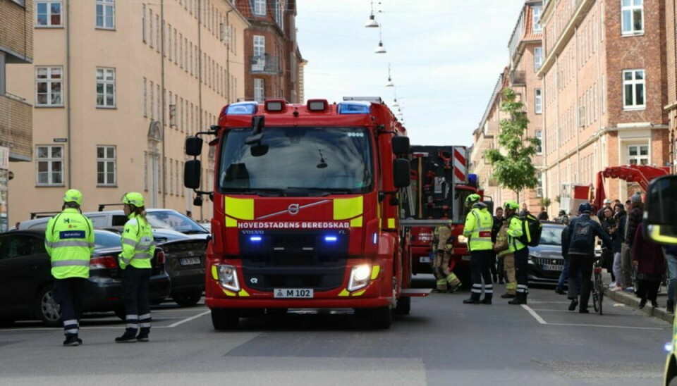 Beredskabet rykker søndag eftermiddag ud til ild i en bygning/kollegie på Tåsingegade.