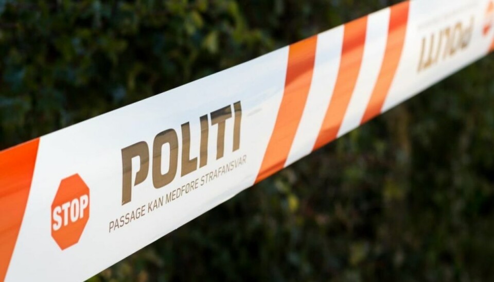 Redning er på stedet, lyder det på Twitter. Redning er på stedet, lyder det på Twitter.