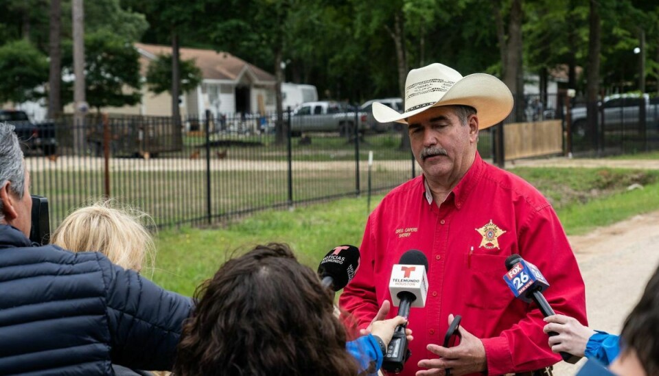 Sheriffen i San Jacinto County, Greg Capers, sagde lørdag, at den mistænkte fredag aften var gået uden for sit hus, hvor han stod og skød i sin have. (Arkivfoto).