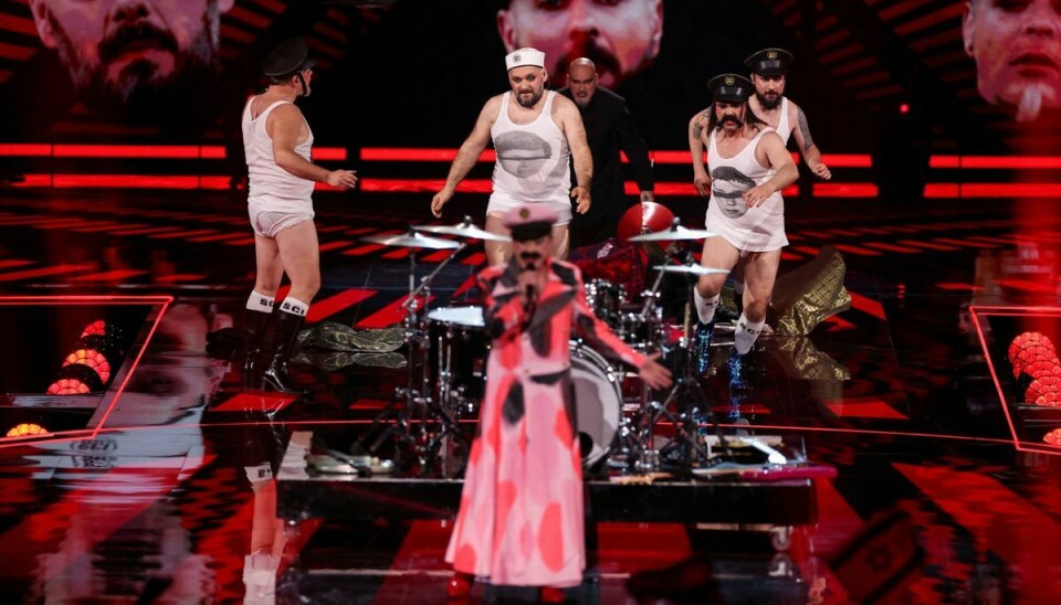 Kroatiens Eurovision-bidrag, Let 3, smed tøjet undervejs. Men kvintetten blev ikke klædt af af seerne. De har nemlig sendt dem i Eurovision-finalen.