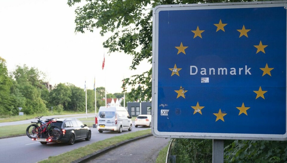 Der kan i ferietrafikken opstå kø ved den dansk tyske-grænse, advarer Syd- og Sønderjyllands Politi. (Arkivfoto).
