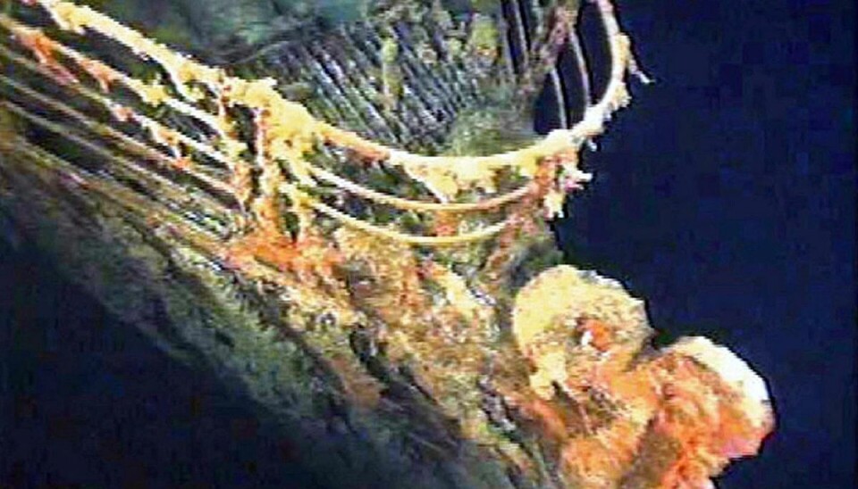 Titanic ligger på næsten fire kilometers dybde. Titanic ligger på næsten fire kilometers dybde.