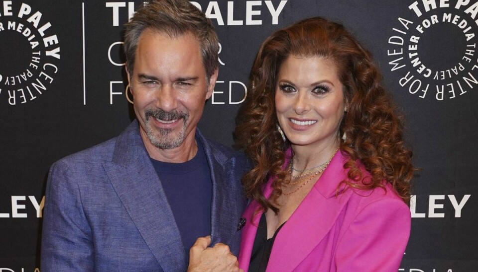 Debra Messing ses her sammen med 'Will', skuespilleren Eric McCormack, ved jubilæumsfejringen i New York. Debra Messing ses her sammen med 'Will', skuespilleren Eric McCormack, ved jubilæumsfejringen i New York.