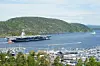 Det amerikanske hangarskib USS 'Gerald R. Ford' er her på vej ind i Oslofjorden onsdag morgen. Krigsskibet, der er verdens største, skal ligge til havn i Oslo i fire dage.