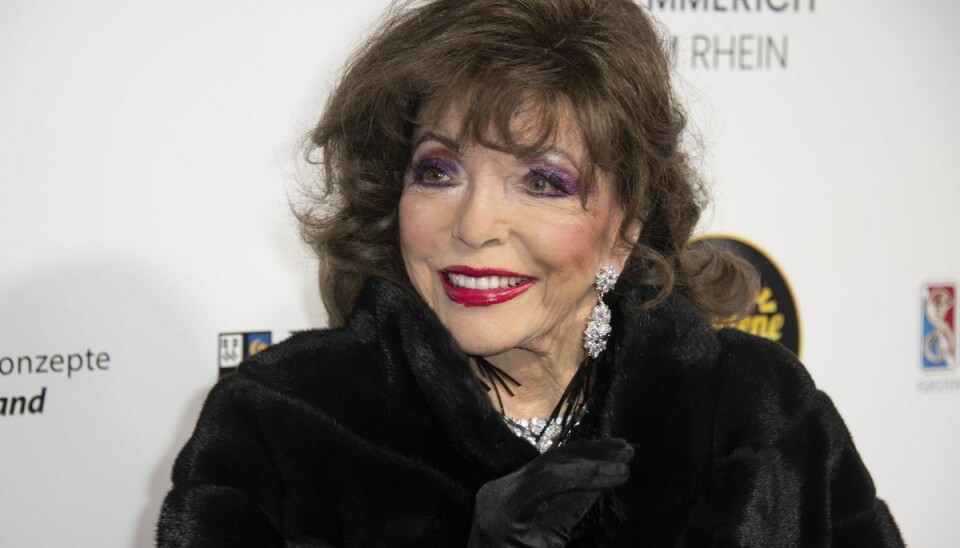 Skuespiller og forfatter Joan Collins fylder 90 år 23. maj. Her er hun i forbindelse med modtagelsen af en pris i april i år. Skuespiller og forfatter Joan Collins fylder 90 år 23. maj. Her er hun i forbindelse med modtagelsen af en pris i april i år.
