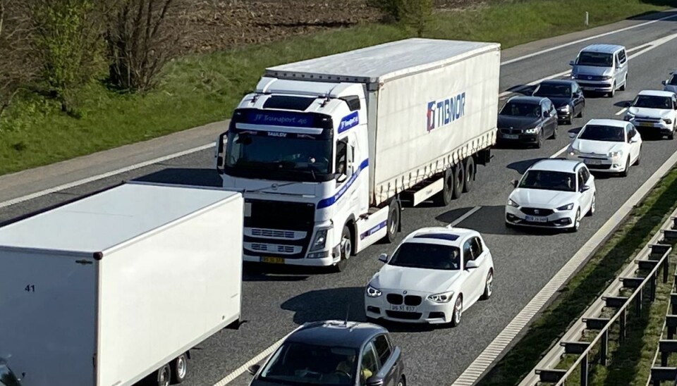 Der er kæmpe kø og forlænget rejsetid på motorvejen. (Arkivfoto). Der er kæmpe kø og forlænget rejsetid på motorvejen. (Arkivfoto).