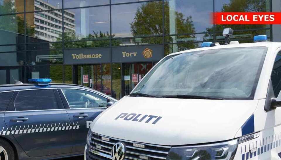 Politiet har været i området siden klokken 12 som følge af det formodede overfald. Politiet har været i området siden klokken 12 som følge af det formodede overfald.
