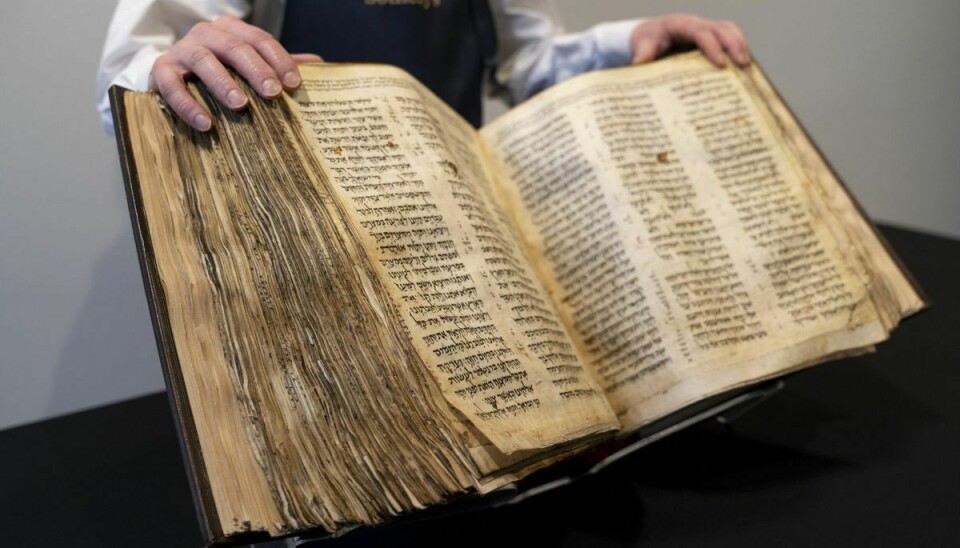 Dette eksemplar af den hebraiske bibel, som er kendt som The Codex Sassoon, er verdens ældste af så god stand. Undersøgelser viser, at den formentlig er blevet produceret i det niende eller tiende århundrede.