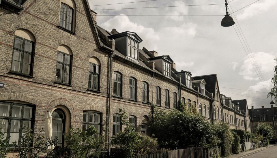 Boligsalget faldt som vanligt i april - det var dog et lavere aprilniveau end længe. (Arkivfoto) Boligsalget faldt som vanligt i april - det var dog et lavere aprilniveau end længe. (Arkivfoto)