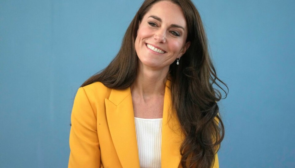 Da prinsesse Kate forelskede sig i prins William, skulle hun lige lære at bære den royale titel. Da prinsesse Kate forelskede sig i prins William, skulle hun lige lære at bære den royale titel.