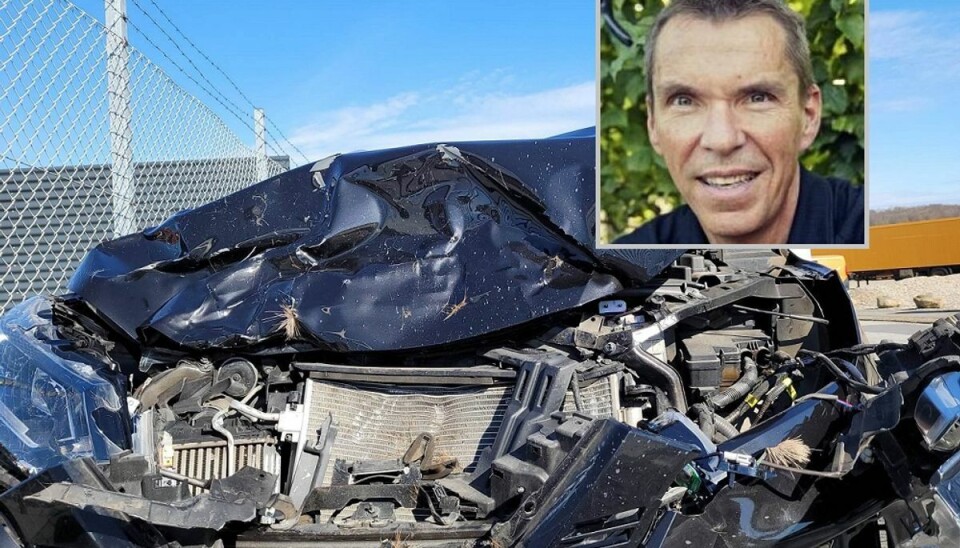 Gert Eilrichs Nissan Qashqai blev totalskadet ved det voldsomme møde med kronhjorten. Han føler sig ok fysisk en uge efter ulykken, men det sidder stadig i ham rent mentalt. Gert Eilrichs Nissan Qashqai blev totalskadet ved det voldsomme møde med kronhjorten. Han føler sig ok fysisk en uge efter ulykken, men det sidder stadig i ham rent mentalt.