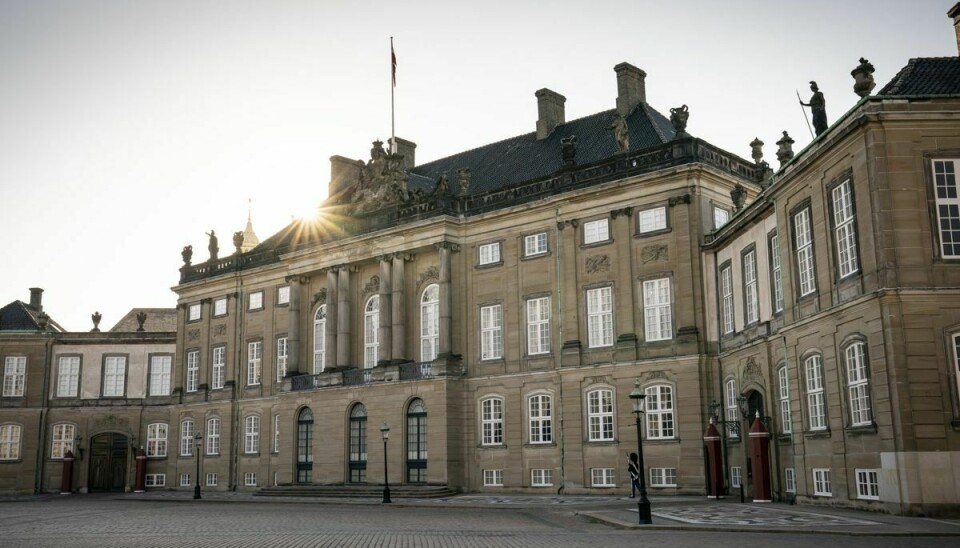 Snart bliver Amalienborg beklædt med stilladser, når taget skal skiftes ud.
