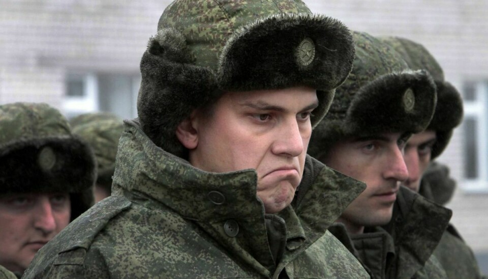 Værnepligtige på militærets hvervningskontor i Grozny i den russiske provins Tjetjenien i november. Ny lov gør det sværere for unge russere at slippe for at deltage i krigen i Ukraine.