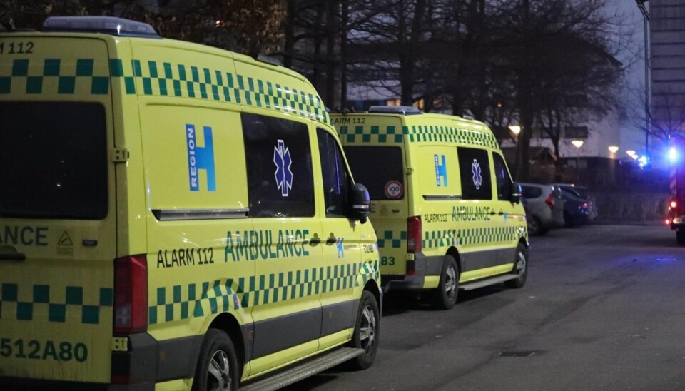 Drengen og hans mor var på hospitalet i Rønne, hvor han fik behandling af den overskårne finger. Drengen og hans mor var på hospitalet i Rønne, hvor han fik behandling af den overskårne finger.