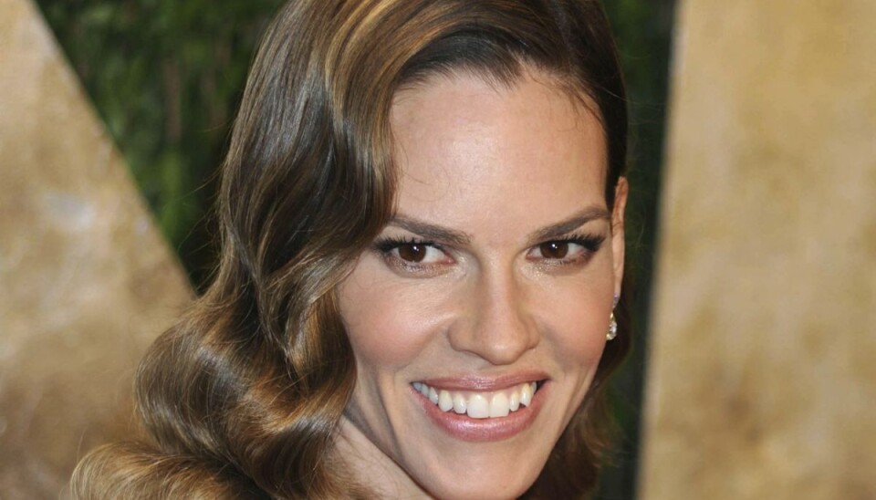 Skuespilleren Hilary Swank er blevet mor til en dreng og en pige på én gang.