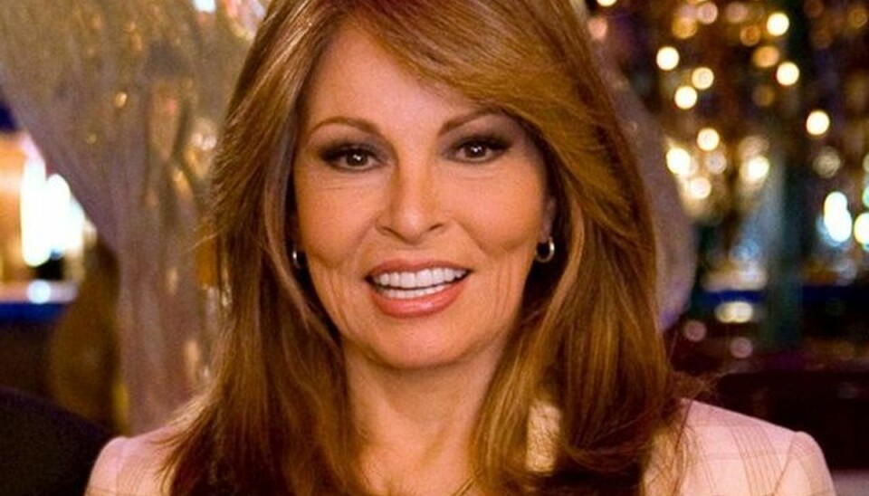 Raquel Welch, som var ramt af Alzheimers, døde af et hjertestop. Raquel Welch, som var ramt af Alzheimers, døde af et hjertestop.