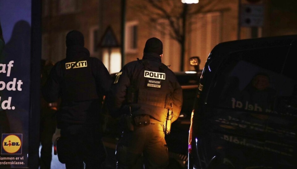 Politiet tilstede i Brønshøj i nat. Politiet tilstede i Brønshøj i nat.