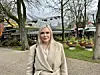 Janni har arrangeret fødselsdagsfest for veninderne lørdag aften, mens ægtefællen er i Kenya.