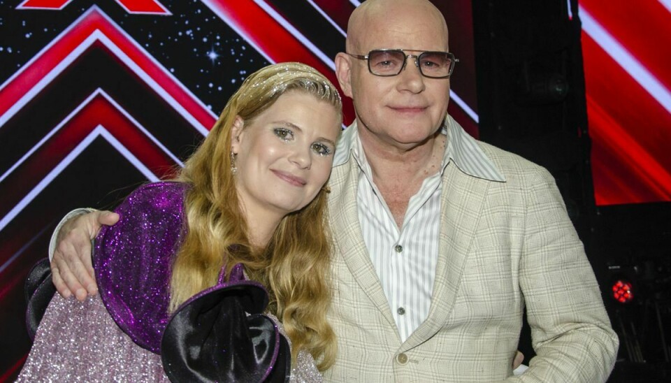 Sofie Linde og Blachman fik sig en krammer efter hendes andensidste show og stop i ’X Factor’.