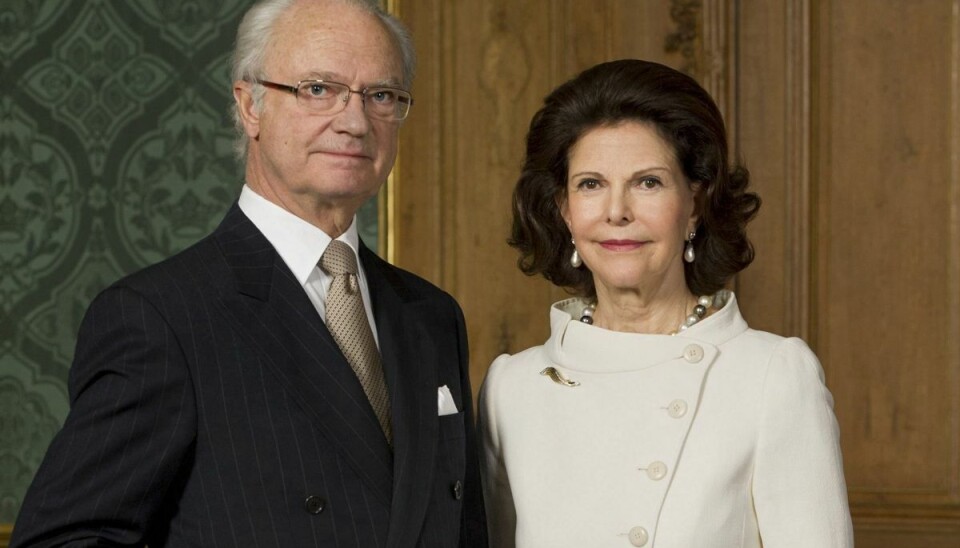 Det svenske kongepar, kong Carl Gustaf og dronning Silvia, befinder sig lige nu på en privat ferie på Seychellerne ud for Kenya på den afrikaske østkyst. Det svenske kongepar, kong Carl Gustaf og dronning Silvia, befinder sig lige nu på en privat ferie på Seychellerne ud for Kenya på den afrikaske østkyst.
