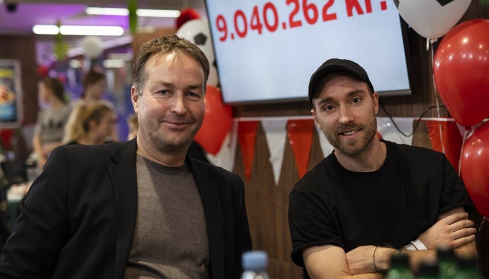Fodboldfonden, der også i 2021 stod bag indsamlingsshowet, er stiftet af målmandsprofilen Kasper Schmeichel, og hans hustru, Stine. - Alle børn har ret til en tryg barndom og opvækst præget af kærlighed, tillid og fællesskab, siger Stine Schmeichel i pressemeddelelsen. (PR-foto). Fodboldfonden, der også i 2021 stod bag indsamlingsshowet, er stiftet af målmandsprofilen Kasper Schmeichel, og hans hustru, Stine. - Alle børn har ret til en tryg barndom og opvækst præget af kærlighed, tillid og fællesskab, siger Stine Schmeichel i pressemeddelelsen. (PR-foto).