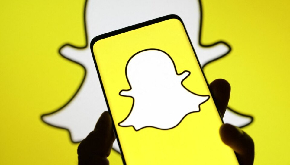 Videoen er blevet delt mellem skolebørn på Snapchat. Videoen er blevet delt mellem skolebørn på Snapchat.