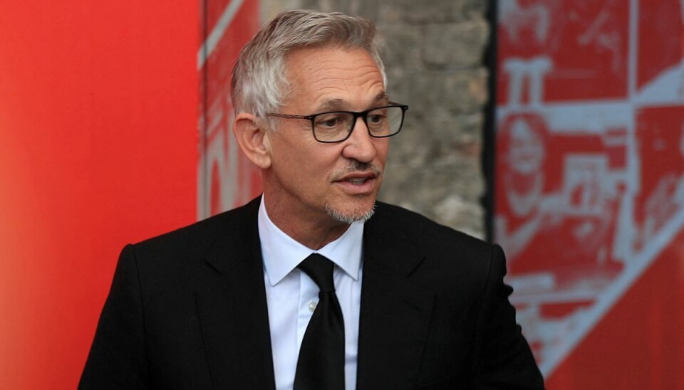 Gary Lineker kritiserede på Twitter en ny asylpolitisk aftale, som den britiske regering har indgået med Frankrig Gary Lineker kritiserede på Twitter en ny asylpolitisk aftale, som den britiske regering har indgået med Frankrig
