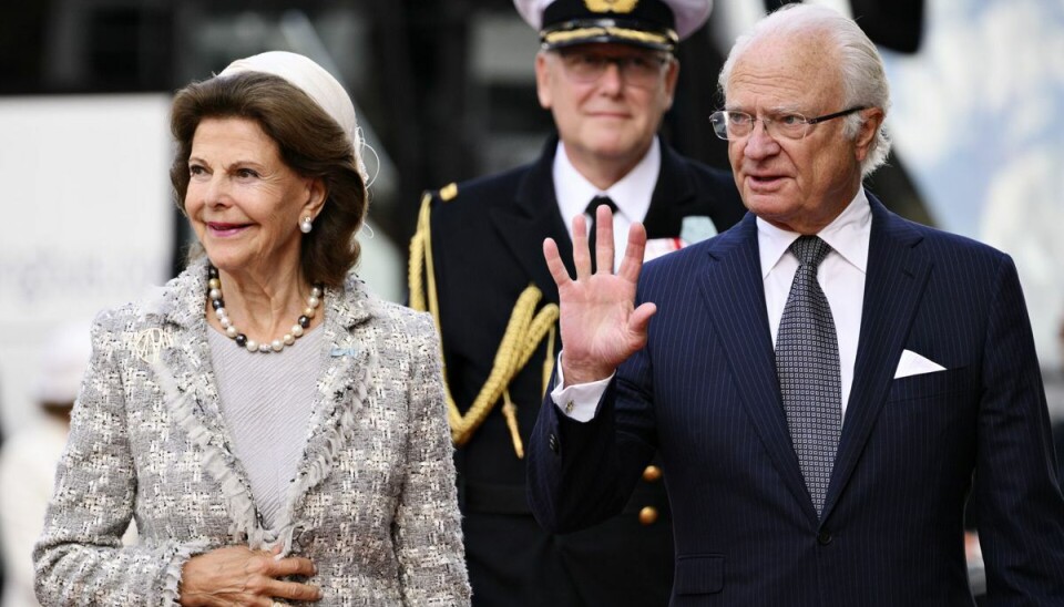Dronning Silvia og kong Carl Gustaf glæder sig meget til, at prinsesse Madeleine og børnebørnene flytter hjem. Dronning Silvia og kong Carl Gustaf glæder sig meget til, at prinsesse Madeleine og børnebørnene flytter hjem.