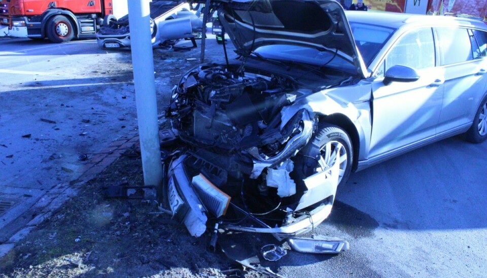 Voldsom bilulykke i Vollsmose.