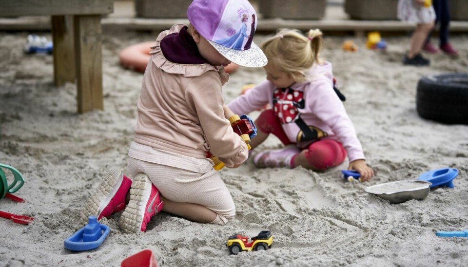 Mindre norske børn gjorde et uhyggeligt fund i en sandkasse onsdag. Til alt held kom ingen til skade. (Arkivfoto)