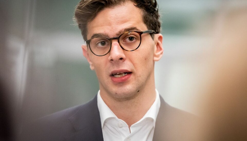 Liberal Alliances Alex Vanopslagh skal betale eftersom han brød adresse-regler.