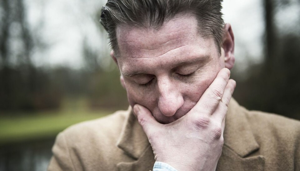 Skuespiller Robert Hansen er tiltalt for at have tildelt sin ekskæreste flere knytnæver i hovedet samt slået hende så hårdt med en guitar, at den gik i stykker. (Arkivfoto). Skuespiller Robert Hansen er tiltalt for at have tildelt sin ekskæreste flere knytnæver i hovedet samt slået hende så hårdt med en guitar, at den gik i stykker. (Arkivfoto).
