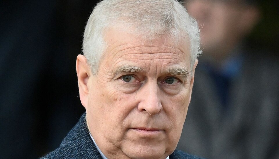 Prins Andrew frygter, han vil blive ramt så hårdt Charles' sparekniv, at han bliver tvunget til at flytte fra sin bolig, 'Royal Lodge' tæt på Windsor Castle. Prins Andrew frygter, han vil blive ramt så hårdt Charles' sparekniv, at han bliver tvunget til at flytte fra sin bolig, 'Royal Lodge' tæt på Windsor Castle.
