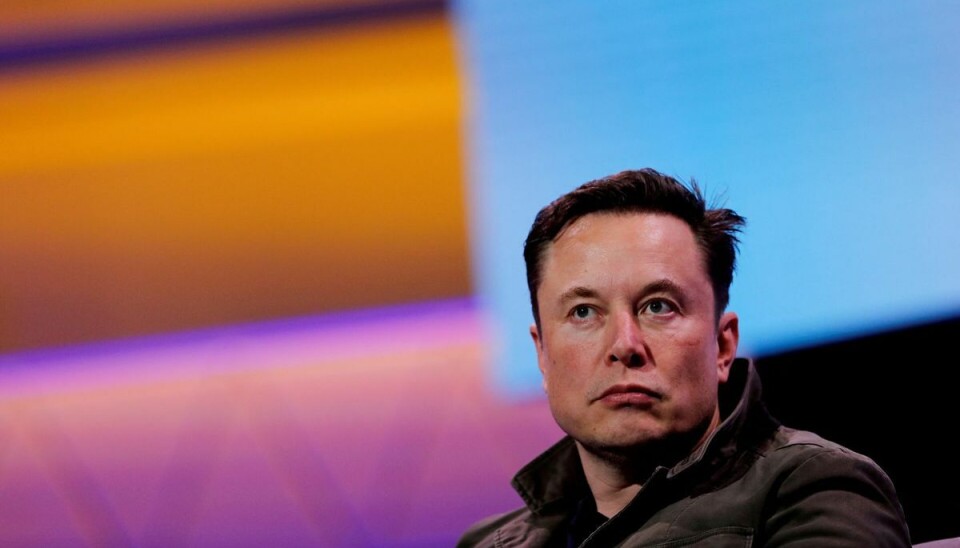 Tesla har set sig nødsag til at kalde bilerne tilbage efter en fejl. Tesla har set sig nødsag til at kalde bilerne tilbage efter en fejl.