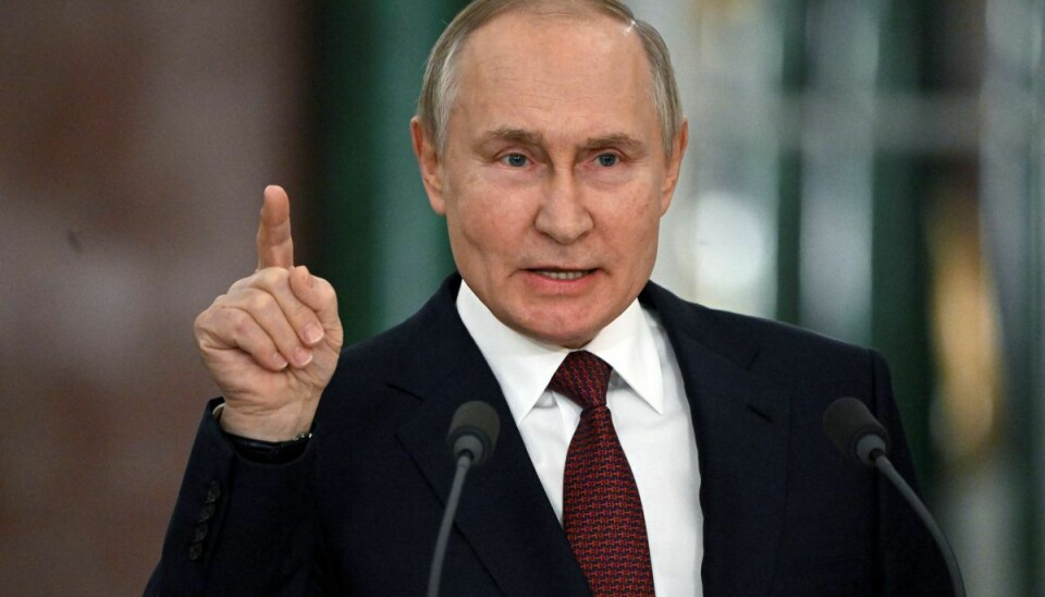 Vladimir Putin taler til parlamentsmedlemmerne i Dumaen i Rusland. (Arkivfoto).