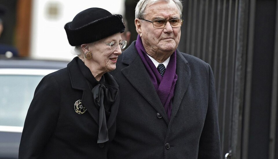 Frem til sin død erklærede prinsgemalen sin utilfredshed over, at han ikke fik titlen som konge. Frem til sin død erklærede prinsgemalen sin utilfredshed over, at han ikke fik titlen som konge.