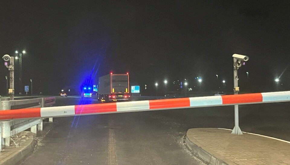 Der er sket et uheld på broen Der er sket et uheld på broen