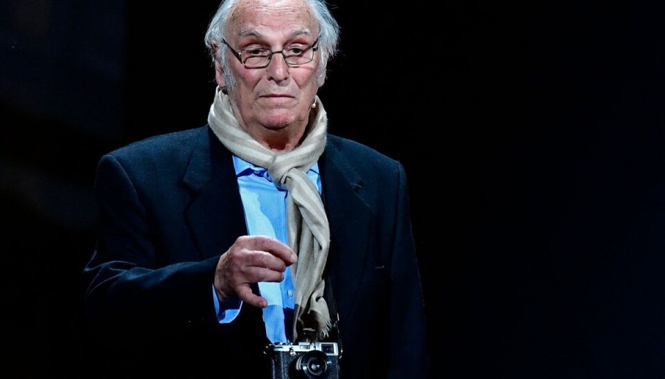 Den spanske filminstruktør Carlos Saura modtog en Bodil i kategorien bedste europæiske film for filmen 'Carmen' i 1984. (Arkivfoto). Den spanske filminstruktør Carlos Saura modtog en Bodil i kategorien bedste europæiske film for filmen 'Carmen' i 1984. (Arkivfoto).