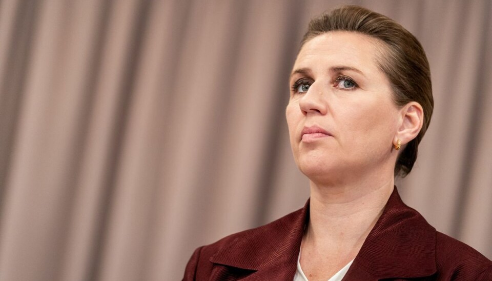 Statsminister Mette Frederiksen glæder sig til at få Jakob Ellemann-Jensen tilbage på jobbet igen.