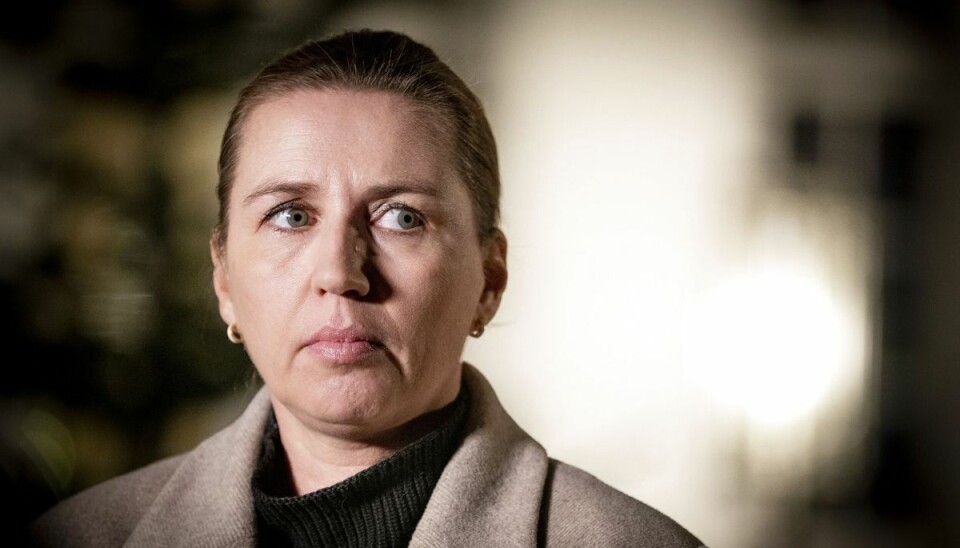 Der er kritiske røster - også i Socialdemokratiets bagland - i forhold til planen om at afskaffe store bededag som helligdag. Men partiformand og statsminister Mette Frederiksen (S) står fast. (Arkivfoto).