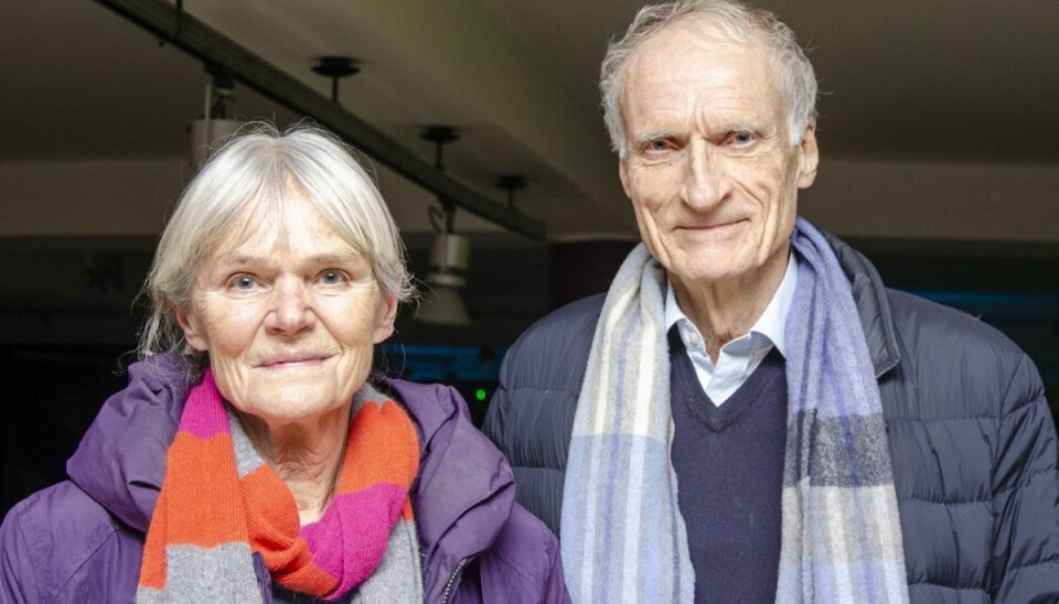 Bertel Haarders jævnaldrende hustru, Birgitte, troede, hun skulle til at se mere til ægtefællen. Men sådan er det ikke gået. Bertel Haarders jævnaldrende hustru, Birgitte, troede, hun skulle til at se mere til ægtefællen. Men sådan er det ikke gået.