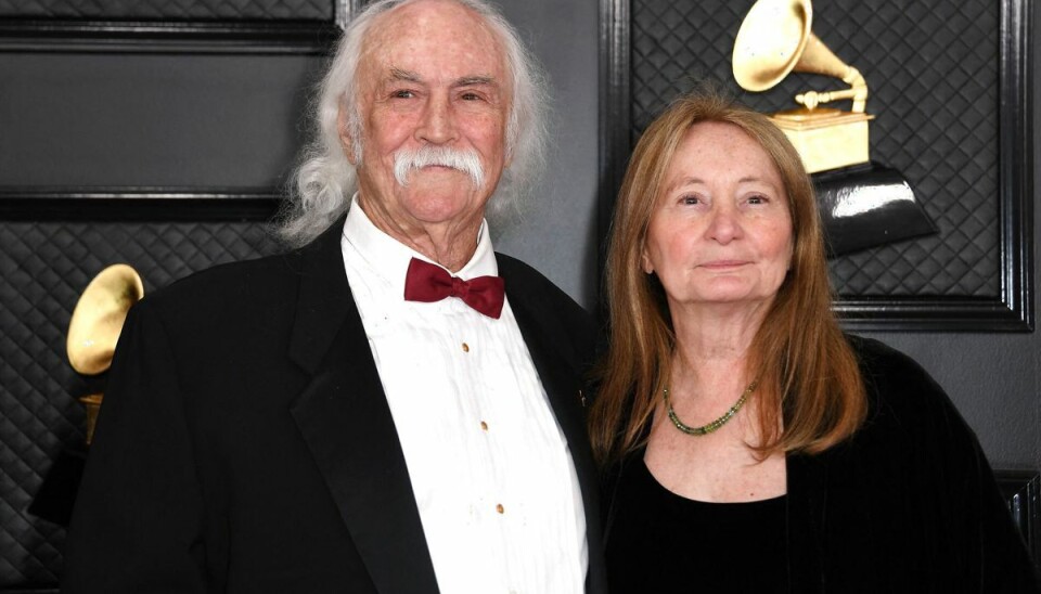 Musiker David Crosby blev en del af Rock and Roll Hall of Fame to gange. Det skete for både medvirke i The Byrds og Crosby Stills & Nash. Her ses han sammen med sin kone, Jan Dance, til Grammy Awards i 2020. Musiker David Crosby blev en del af Rock and Roll Hall of Fame to gange. Det skete for både medvirke i The Byrds og Crosby Stills & Nash. Her ses han sammen med sin kone, Jan Dance, til Grammy Awards i 2020.