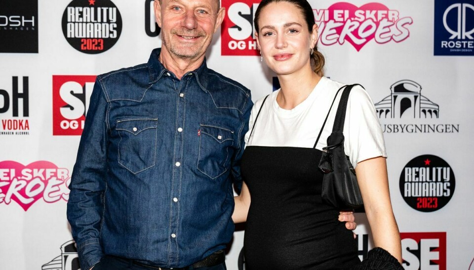 Jan Linnebjerg og hans datter Clara på den røde løber ved Reality Awards 2023 i Cirkusbygningen i København den 18. januar.