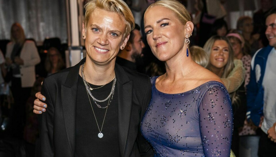 Michelle Kristensen (th) og hendes forlovede Pernille Wass