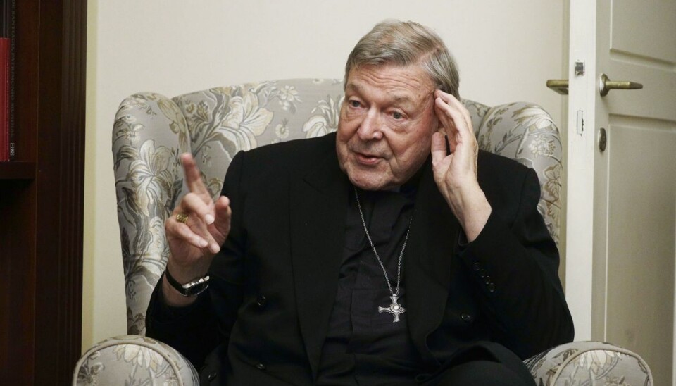 Den australske kardinal George Pell er død - 81 år gammel. Han blev for flere år siden dømt i en overgrebssag, men blev senere frifundet. (Arkivfoto). Den australske kardinal George Pell er død - 81 år gammel. Han blev for flere år siden dømt i en overgrebssag, men blev senere frifundet. (Arkivfoto).